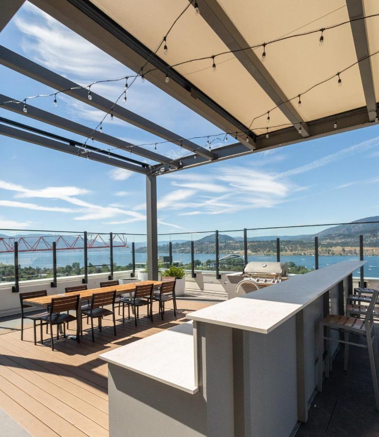 Awesome View 21 Two Bedroom One Bath Downtown Lake View Near Beach Κελόουνα  Εξωτερικό φωτογραφία