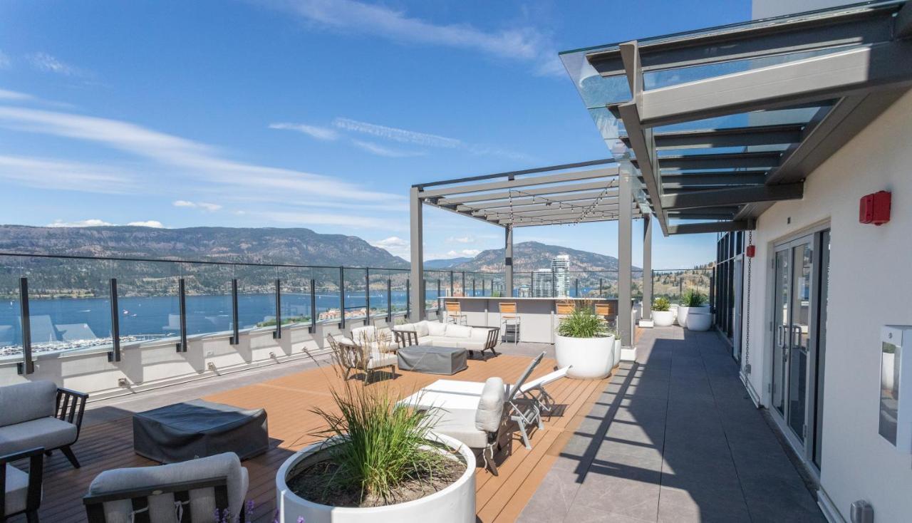 Awesome View 21 Two Bedroom One Bath Downtown Lake View Near Beach Κελόουνα  Εξωτερικό φωτογραφία